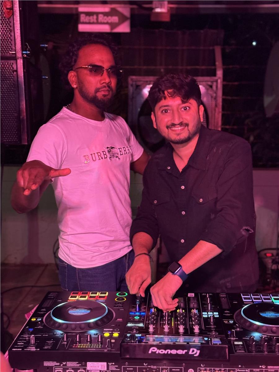 DJ AJ Bollywood Mix